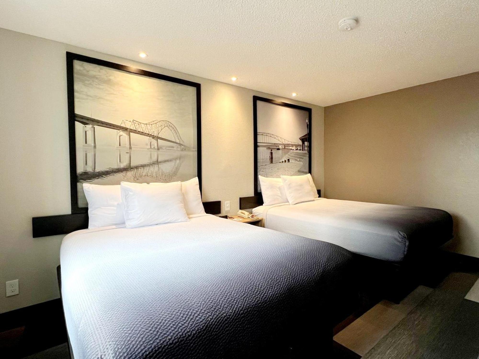 Hotel Super 8 By Wyndham Cedar Rapids Exteriér fotografie